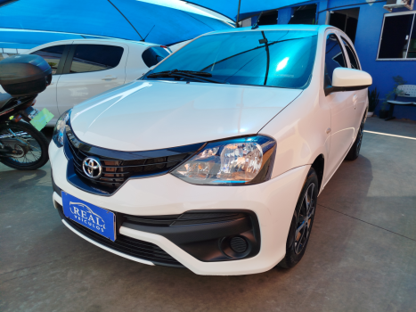 TOYOTA Etios Hatch 1.3 16V 4P FLEX XS, Foto 1