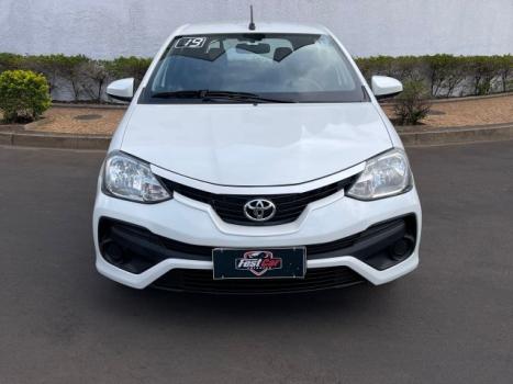 TOYOTA Etios Hatch 1.3 16V 4P FLEX X, Foto 1