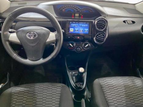 TOYOTA Etios Hatch 1.5 16V 4P FLEX XS, Foto 9