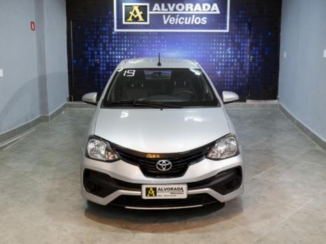 TOYOTA Etios Hatch 1.3 16V 4P FLEX X, Foto 1