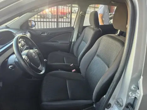 TOYOTA Etios Hatch 1.3 16V 4P FLEX X, Foto 5