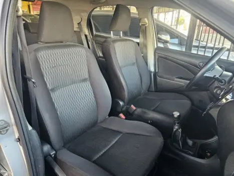 TOYOTA Etios Hatch 1.3 16V 4P FLEX X, Foto 8