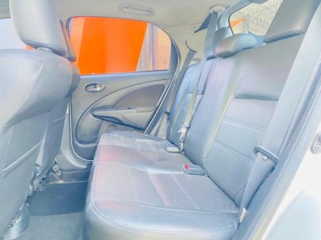TOYOTA Etios Hatch 1.5 16V 4P FLEX PLATINUM AUTOMTICO, Foto 6
