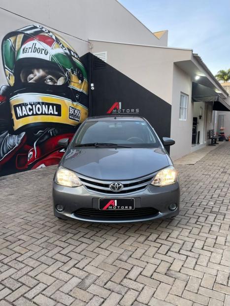 TOYOTA Etios Hatch 1.5 16V 4P FLEX XS, Foto 3