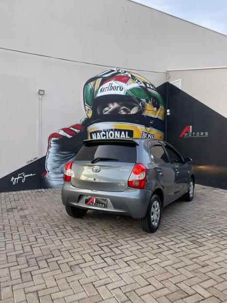 TOYOTA Etios Hatch 1.5 16V 4P FLEX XS, Foto 4