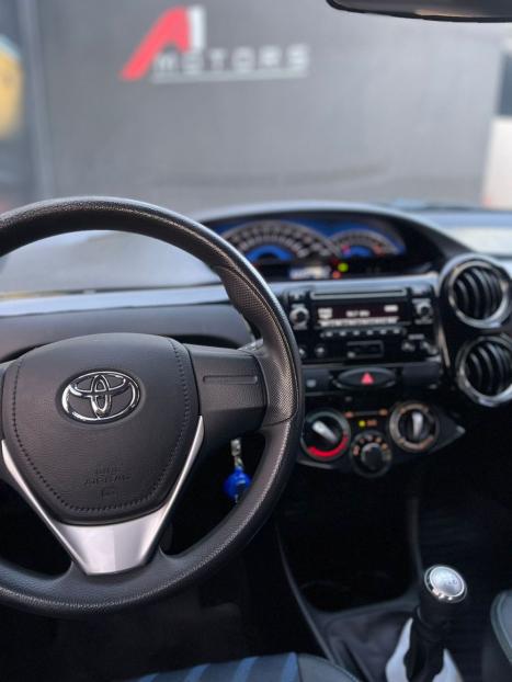 TOYOTA Etios Hatch 1.5 16V 4P FLEX XS, Foto 13