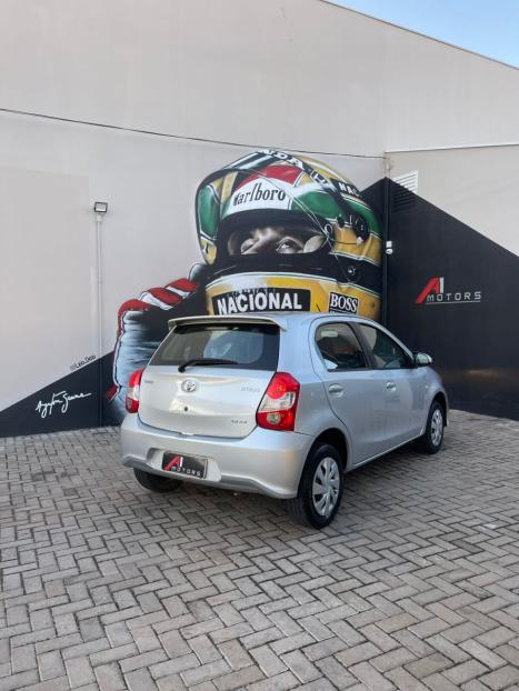 TOYOTA Etios Hatch 1.5 16V 4P FLEX XS, Foto 4