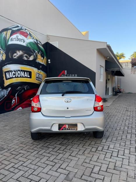TOYOTA Etios Hatch 1.5 16V 4P FLEX XS, Foto 6