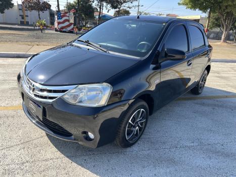TOYOTA Etios Hatch 1.5 16V 4P FLEX XS, Foto 2