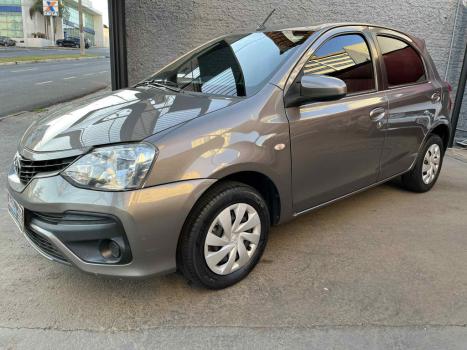 TOYOTA Etios Hatch 1.5 16V 4P FLEX XS, Foto 1
