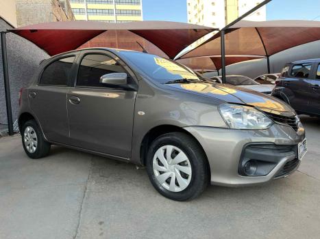 TOYOTA Etios Hatch 1.5 16V 4P FLEX XS, Foto 3