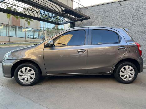 TOYOTA Etios Hatch 1.5 16V 4P FLEX XS, Foto 5