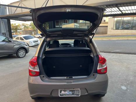 TOYOTA Etios Hatch 1.5 16V 4P FLEX XS, Foto 9