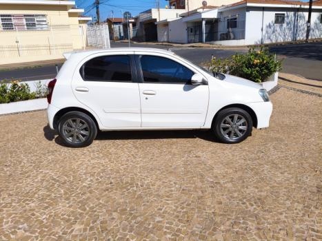TOYOTA Etios Hatch 1.5 16V 4P FLEX XLS AUTOMTICO, Foto 4