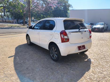 TOYOTA Etios Hatch 1.5 16V 4P FLEX XLS AUTOMTICO, Foto 6