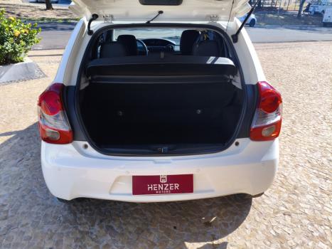 TOYOTA Etios Hatch 1.5 16V 4P FLEX XLS AUTOMTICO, Foto 10