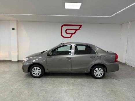 TOYOTA Etios Sedan 1.5 16V 4P FLEX X, Foto 4