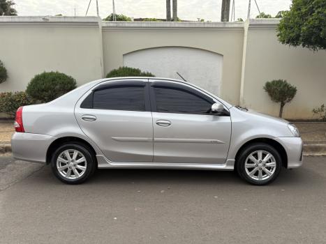 TOYOTA Etios Sedan 1.5 16V 4P FLEX XLS AUTOMTICO, Foto 4