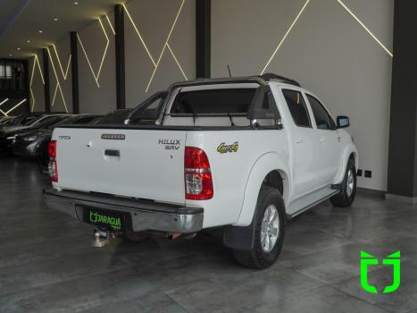 TOYOTA Hilux Caminhonete 2.7 16V 4P SRV FLEX 4X4  CABINE DUPLA AUTOMTICO, Foto 4