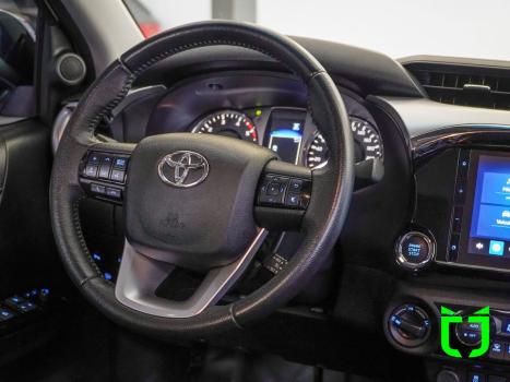 TOYOTA Hilux Caminhonete 2.8 16V SRV 4X4 DIESEL CABINE DUPLA AUTOMTICO, Foto 13