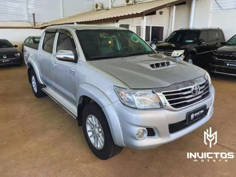 TOYOTA Hilux Caminhonete 3.0 4P 4X4 SRV TURBO DIESEL TOP CABINE DUPLA AUTOMTICO, Foto 3