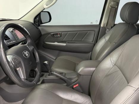 TOYOTA Hilux Caminhonete 3.0 4P 4X4 SRV TURBO DIESEL CABINE DUPLA, Foto 6