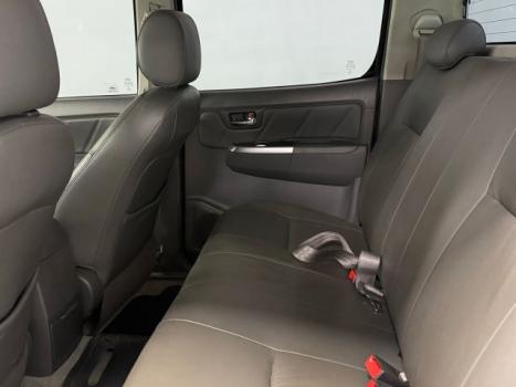 TOYOTA Hilux Caminhonete 3.0 4P 4X4 SRV TURBO DIESEL CABINE DUPLA, Foto 15