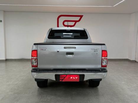 TOYOTA Hilux Caminhonete 3.0 4P 4X4 SRV TURBO DIESEL CABINE DUPLA, Foto 16