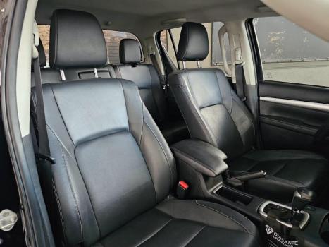 TOYOTA Hilux Caminhonete 2.7 16V 4P SRV FLEX 4X4  CABINE DUPLA AUTOMTICO, Foto 6
