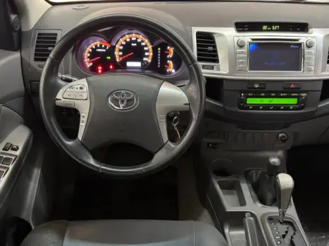 TOYOTA Hilux Caminhonete 2.7 16V 4P SRV FLEX 4X4  CABINE DUPLA AUTOMTICO, Foto 8
