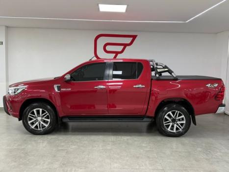 TOYOTA Hilux Caminhonete 2.8 16V SRX 4X4 DIESEL CABINE DUPLA AUTOMTICO, Foto 4