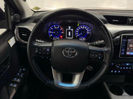 TOYOTA Hilux Caminhonete 2.8 16V SRX 4X4 DIESEL CABINE DUPLA AUTOMTICO, Foto 9