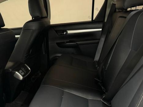 TOYOTA Hilux Caminhonete 2.8 16V SRX 4X4 DIESEL CABINE DUPLA AUTOMTICO, Foto 15