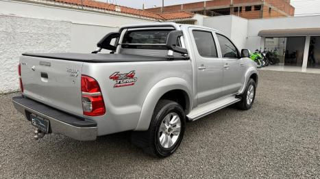 TOYOTA Hilux Caminhonete 3.0 4P 4X4 SRV TURBO DIESEL CABINE DUPLA AUTOMTICO, Foto 6