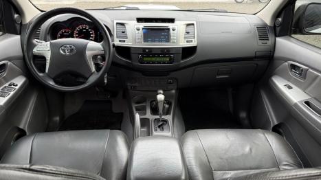 TOYOTA Hilux Caminhonete 3.0 4P 4X4 SRV TURBO DIESEL CABINE DUPLA AUTOMTICO, Foto 7