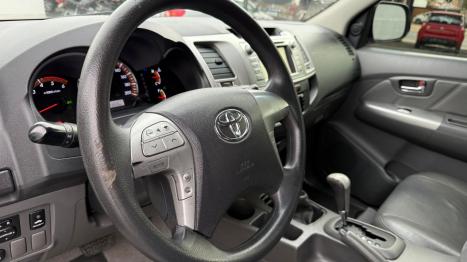 TOYOTA Hilux Caminhonete 3.0 4P 4X4 SRV TURBO DIESEL CABINE DUPLA AUTOMTICO, Foto 11