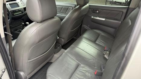 TOYOTA Hilux Caminhonete 3.0 4P 4X4 SRV TURBO DIESEL CABINE DUPLA AUTOMTICO, Foto 16