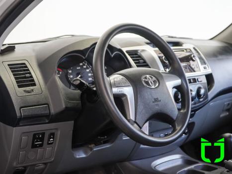TOYOTA Hilux Caminhonete 2.7 16V 4P SR FLEX CABINE DUPLA AUTOMTICO, Foto 14