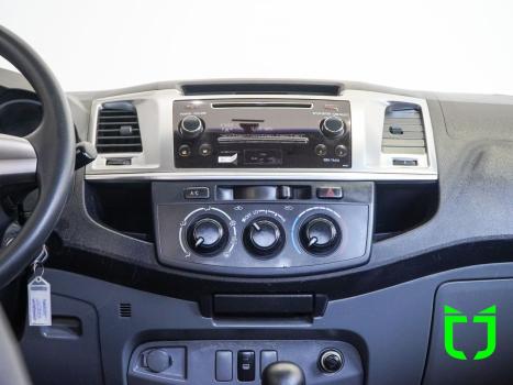 TOYOTA Hilux Caminhonete 2.7 16V 4P SR FLEX CABINE DUPLA AUTOMTICO, Foto 17