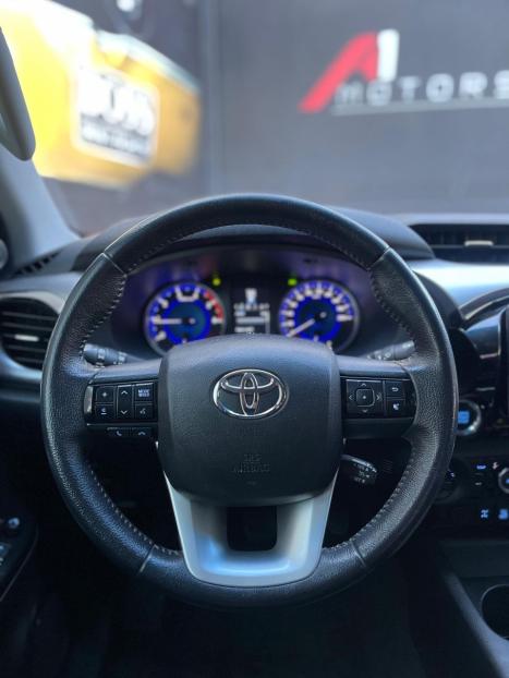 TOYOTA Hilux Caminhonete 2.8 16V SRX 4X4 TURBO DIESEL CABINE DUPLA AUTOMTICO, Foto 16