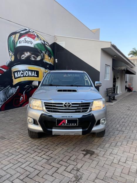 TOYOTA Hilux Caminhonete 3.0 4P 4X4 SRV TURBO DIESEL TOP CABINE DUPLA AUTOMTICO, Foto 3