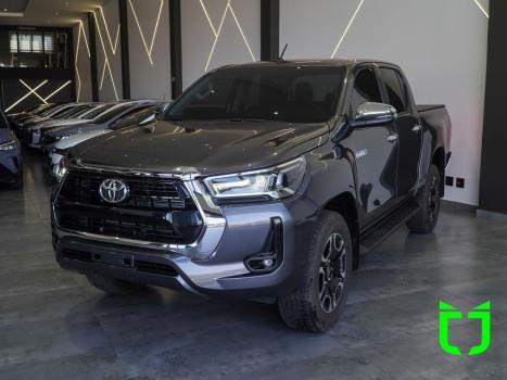 TOYOTA Hilux Caminhonete 2.8 16V SRV 4X4 DIESEL CABINE DUPLA AUTOMTICO, Foto 3
