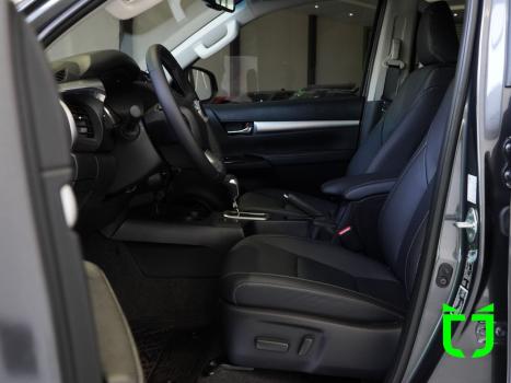 TOYOTA Hilux Caminhonete 2.8 16V SRV 4X4 DIESEL CABINE DUPLA AUTOMTICO, Foto 15