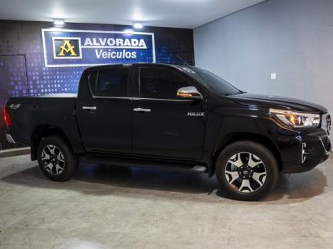 TOYOTA Hilux Caminhonete 2.8 16V SRX 4X4 DIESEL CABINE DUPLA AUTOMTICO, Foto 2
