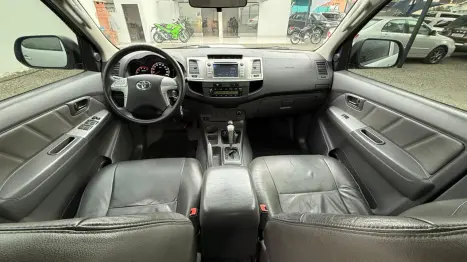 TOYOTA Hilux Caminhonete 3.0 16V 4P 4X4 SRV TURBO DIESEL CABINE DUPLA AUTOMTICO, Foto 8