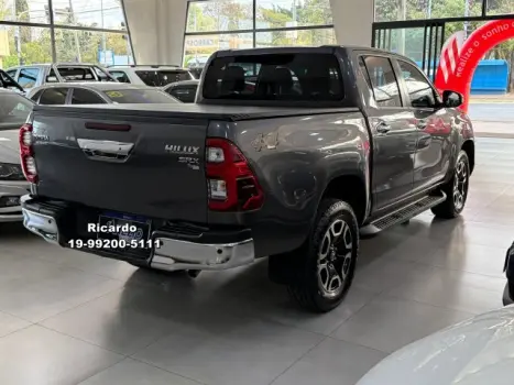TOYOTA Hilux Caminhonete 2.8 16V SRX 4X4 DIESEL CABINE DUPLA AUTOMTICO, Foto 10