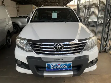 TOYOTA Hilux SW4 2.7 16V 4P SR FLEX AUTOMTICO, Foto 2