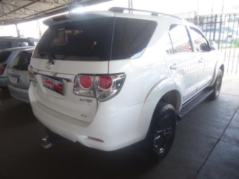 TOYOTA Hilux SW4 2.7 16V 4P SR FLEX AUTOMTICO, Foto 5