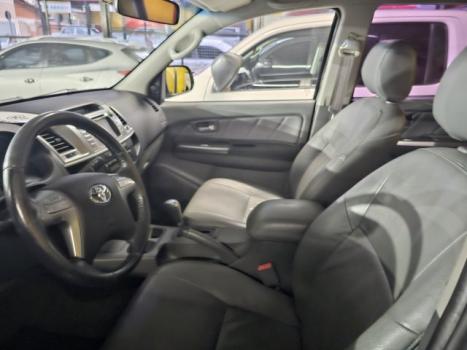 TOYOTA Hilux SW4 2.8 4P SRX 4X4 TURBO DIESEL AUTOMTICO, Foto 5