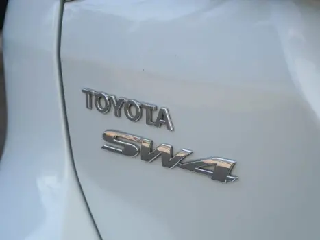 TOYOTA Hilux SW4 2.8 4P SRX 4X4 TURBO DIESEL AUTOMTICO, Foto 6